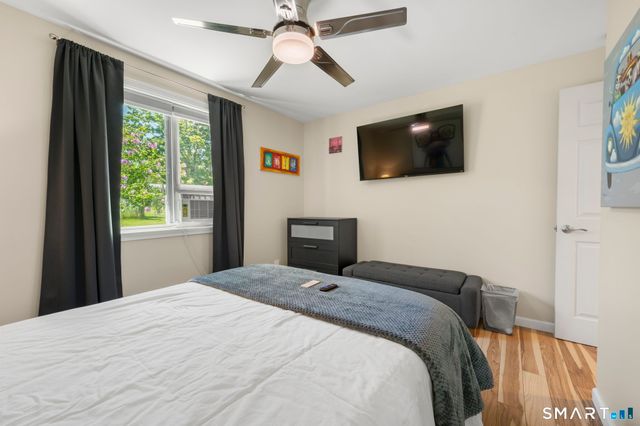 15 Curran Street, Norwich, CT 06360