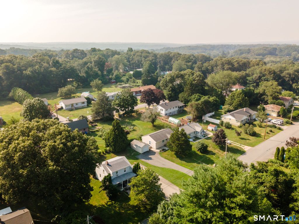15 Curran Street, Norwich, CT 06360