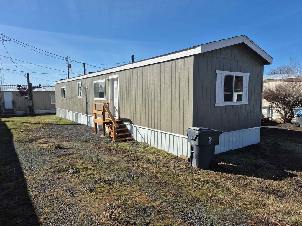 331 E Walnut Ave., # G G, Genesee, ID 83832