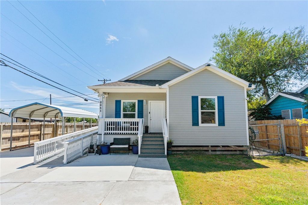 2041 Yale St, Corpus Christi, TX 78416