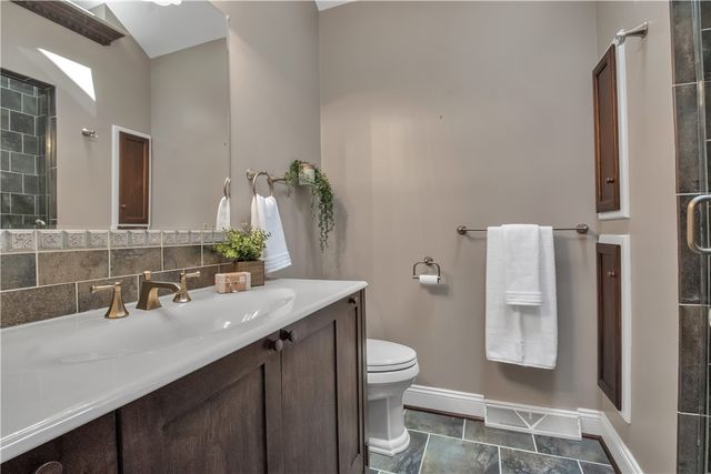 20 Pinegrove Court, Hamburg, NY 14075