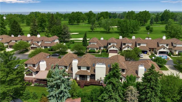 20 Pinegrove Court, Hamburg, NY 14075