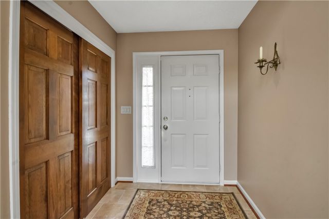 20 Pinegrove Court, Hamburg, NY 14075