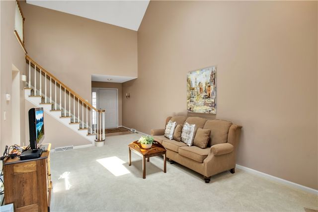 20 Pinegrove Court, Hamburg, NY 14075