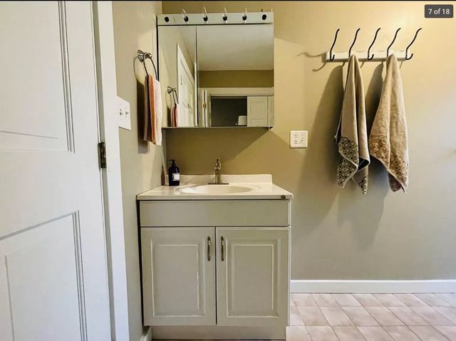 31 Irving St 1, Winchester, MA 01890