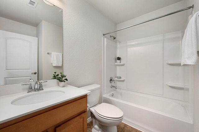 225 Hobby ST, Georgetown, TX 78633