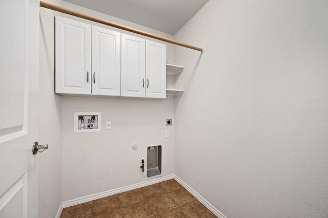 225 Hobby ST, Georgetown, TX 78633