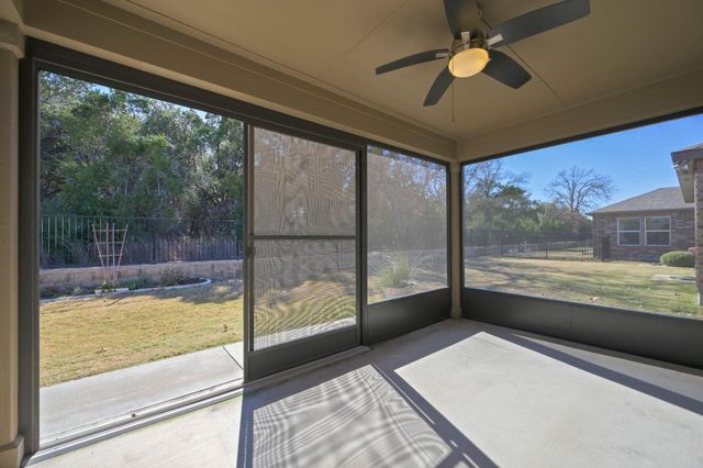 225 Hobby ST, Georgetown, TX 78633