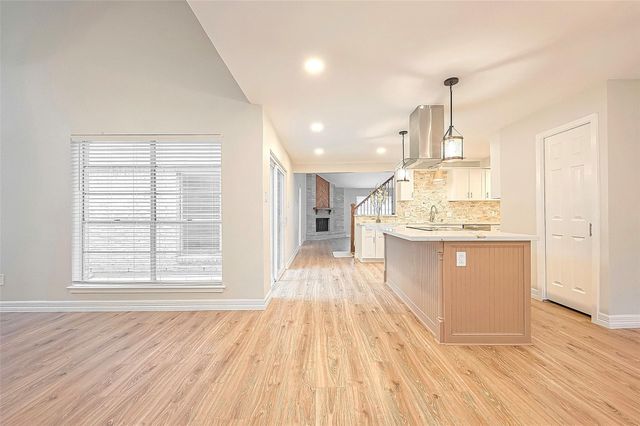 2446 Long Reach Drive, Sugar Land, TX 77478