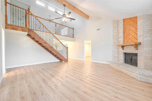 2446 Long Reach Drive, Sugar Land, TX 77478