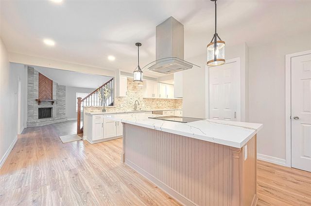 2446 Long Reach Drive, Sugar Land, TX 77478