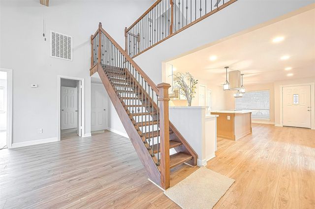 2446 Long Reach Drive, Sugar Land, TX 77478