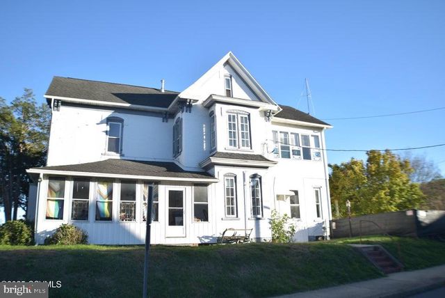 1103 MARKET ST, Sunbury, PA 17801