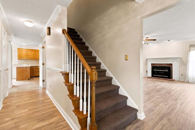 500 Natures Pointe Drive, Somerset, KY 42503