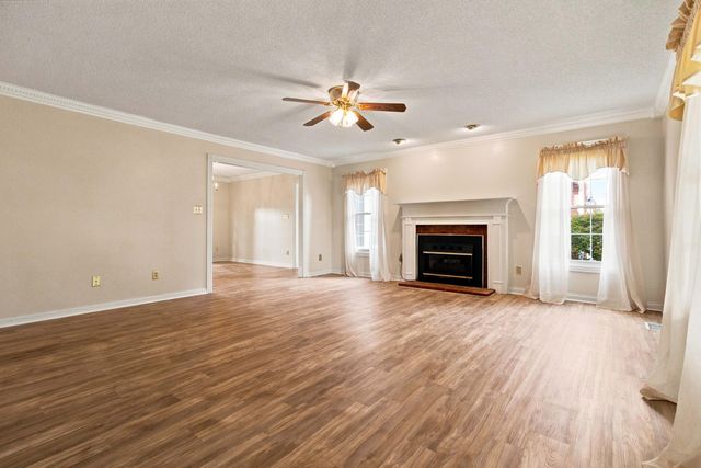 500 Natures Pointe Drive, Somerset, KY 42503