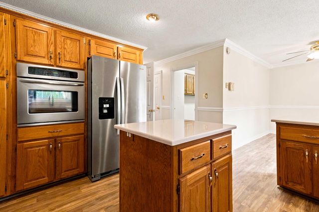 500 Natures Pointe Drive, Somerset, KY 42503