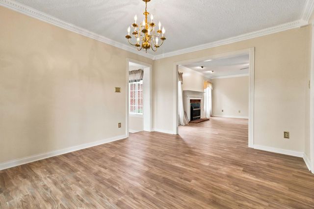 500 Natures Pointe Drive, Somerset, KY 42503