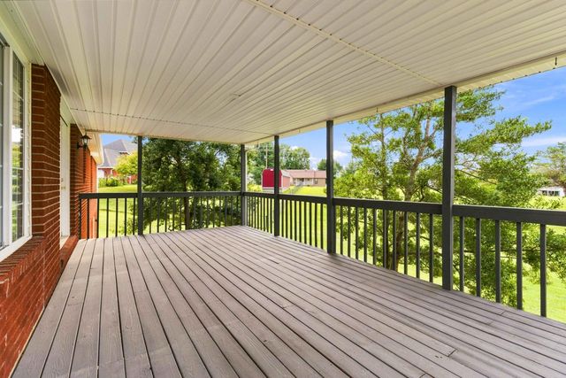500 Natures Pointe Drive, Somerset, KY 42503