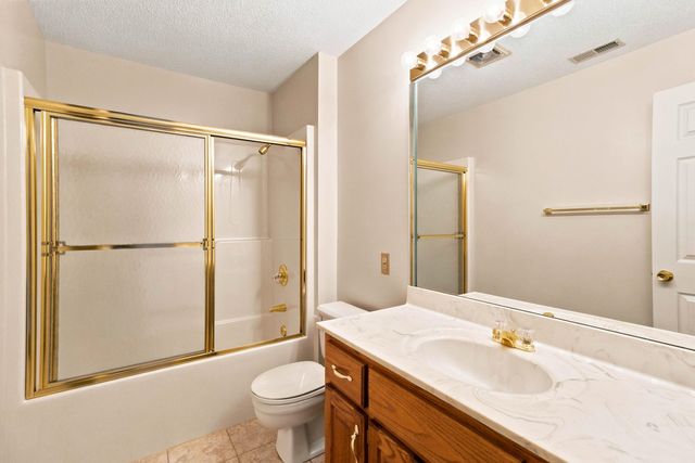 500 Natures Pointe Drive, Somerset, KY 42503