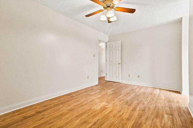 500 Natures Pointe Drive, Somerset, KY 42503
