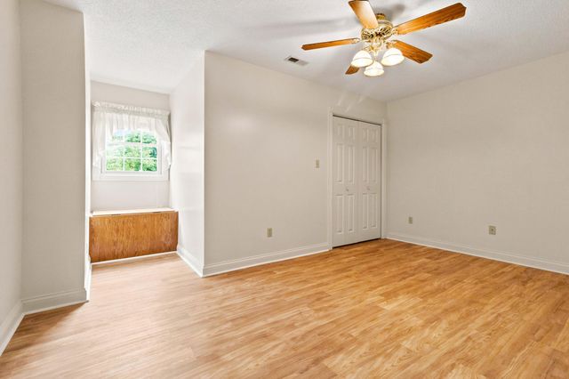 500 Natures Pointe Drive, Somerset, KY 42503