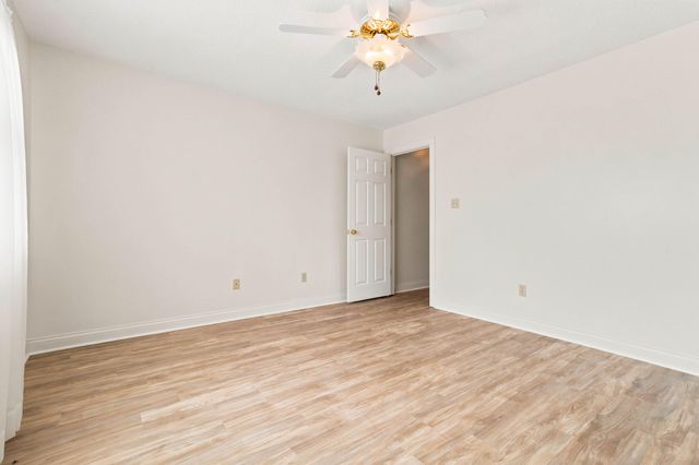 500 Natures Pointe Drive, Somerset, KY 42503