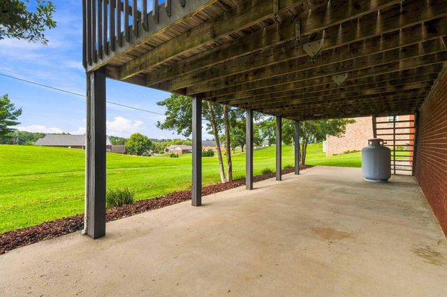 500 Natures Pointe Drive, Somerset, KY 42503