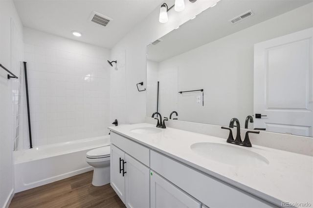 25020 E 42nd Avenue, Aurora, CO 80019