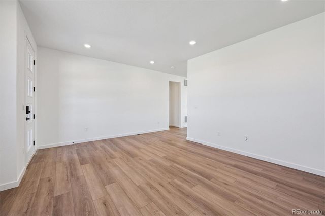 25020 E 42nd Avenue, Aurora, CO 80019