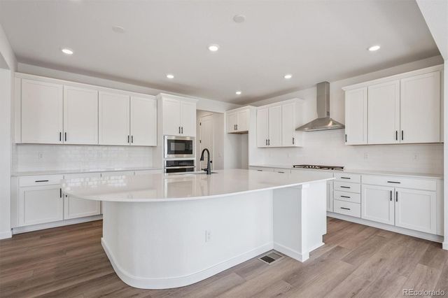 25020 E 42nd Avenue, Aurora, CO 80019