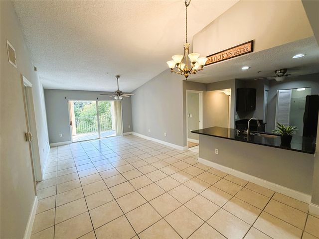 4820 N State Road 7 10303, Coconut Creek, FL 33073