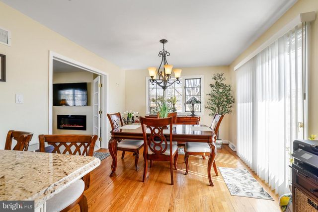 14 WHITEKIRK DR, Wilmington, DE 19808