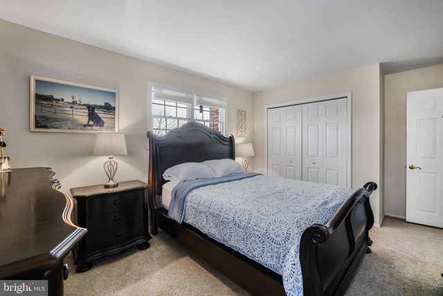 14 WHITEKIRK DR, Wilmington, DE 19808