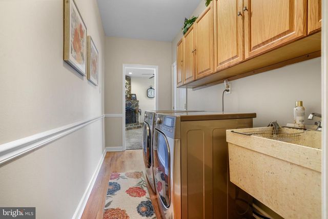 14 WHITEKIRK DR, Wilmington, DE 19808