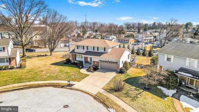 14 WHITEKIRK DR, Wilmington, DE 19808