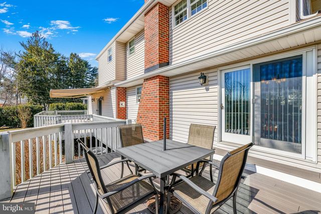 14 WHITEKIRK DR, Wilmington, DE 19808