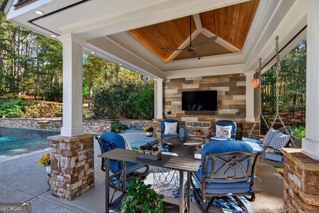 102 Woodchase Drive, Lagrange, GA 30240