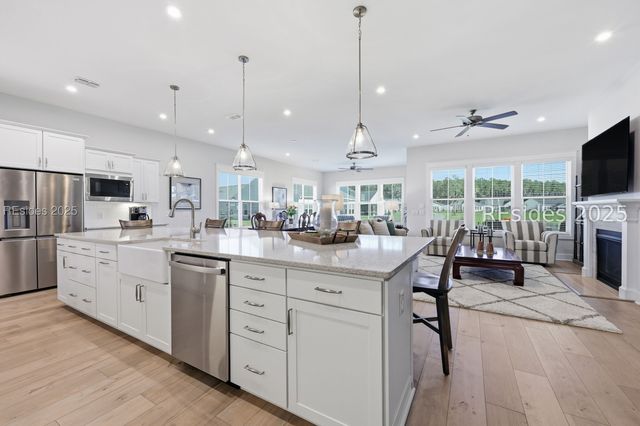 28 Honeycup Rd, Bluffton, SC 29909