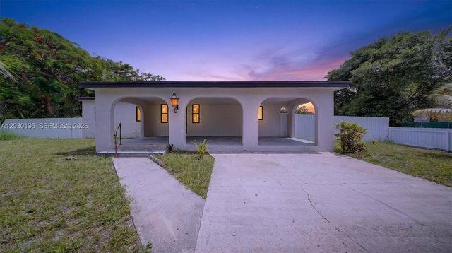 900 Superior St, Opa-locka, FL 33054