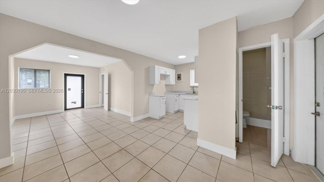 900 Superior St, Opa-locka, FL 33054