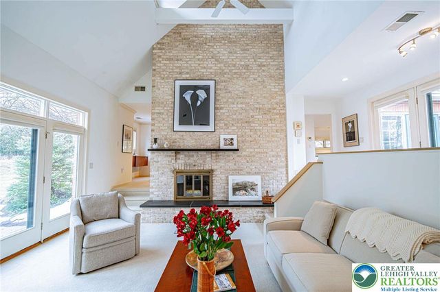 2475 Houghton Lean, Lower Macungie Twp, PA 18062