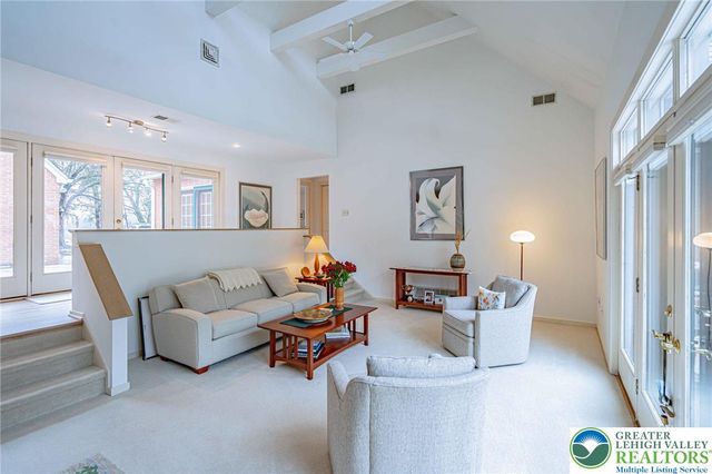 2475 Houghton Lean, Lower Macungie Twp, PA 18062