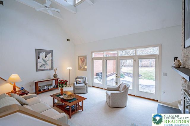 2475 Houghton Lean, Lower Macungie Twp, PA 18062