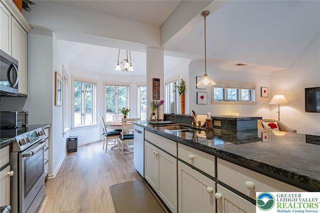 2475 Houghton Lean, Lower Macungie Twp, PA 18062