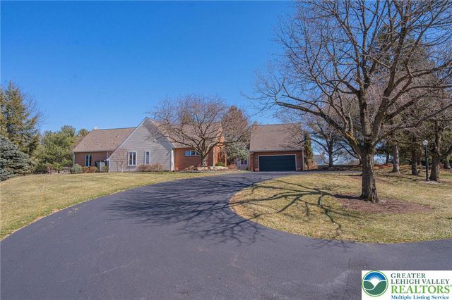 2475 Houghton Lean, Lower Macungie Twp, PA 18062