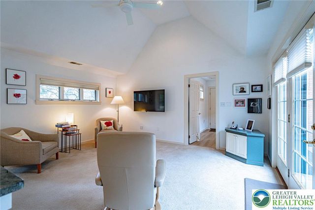 2475 Houghton Lean, Lower Macungie Twp, PA 18062