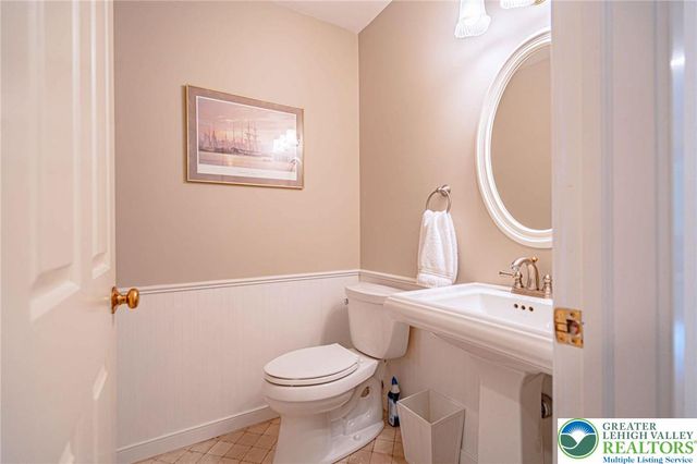 2475 Houghton Lean, Lower Macungie Twp, PA 18062