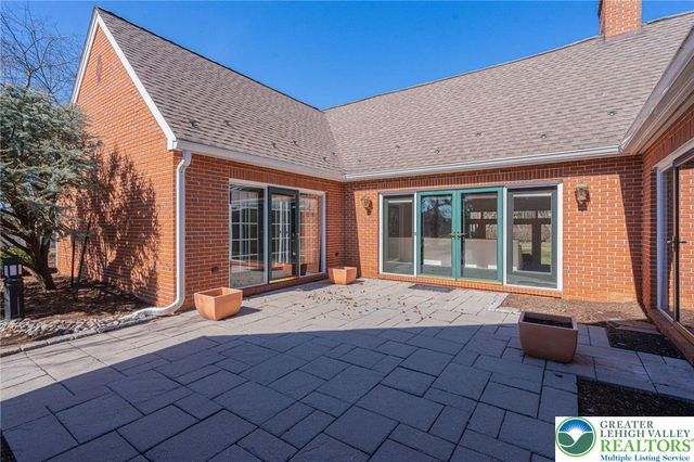 2475 Houghton Lean, Lower Macungie Twp, PA 18062