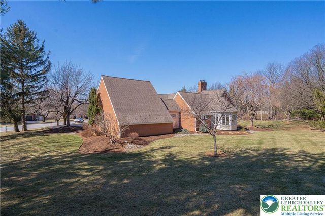 2475 Houghton Lean, Lower Macungie Twp, PA 18062