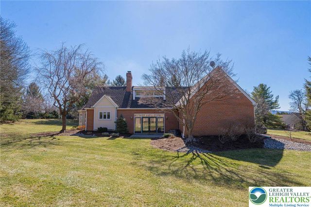 2475 Houghton Lean, Lower Macungie Twp, PA 18062